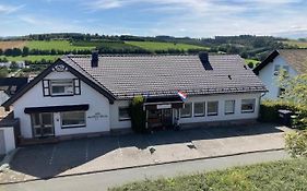 Bed & Breakfast Weisser Stein